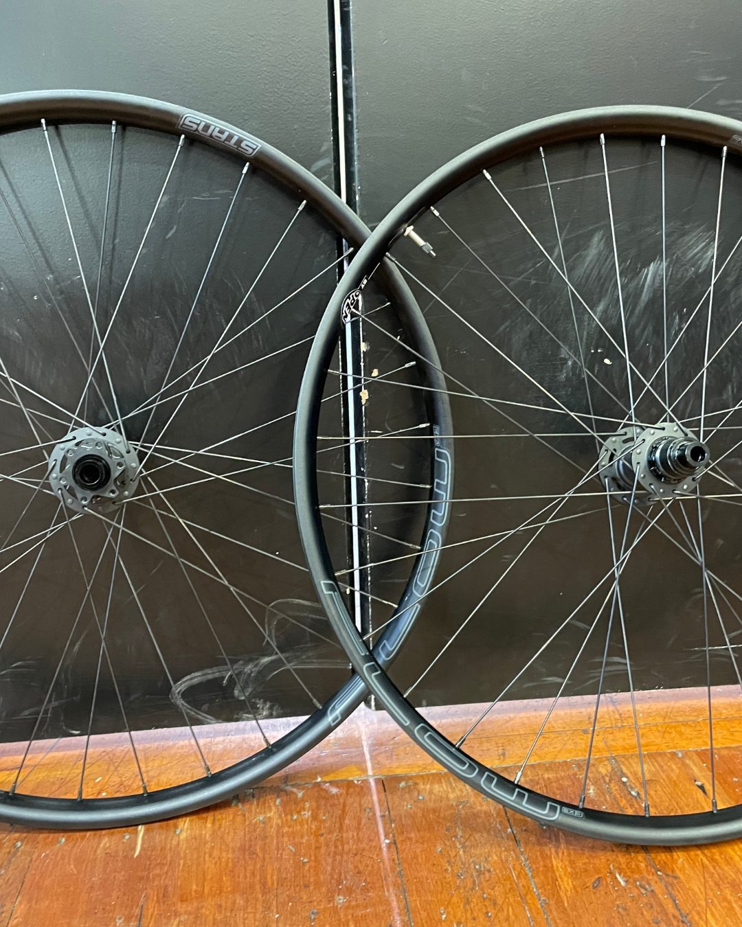 Stans - Flow EX 27.5 Wheel Set, With DT350 Hubs